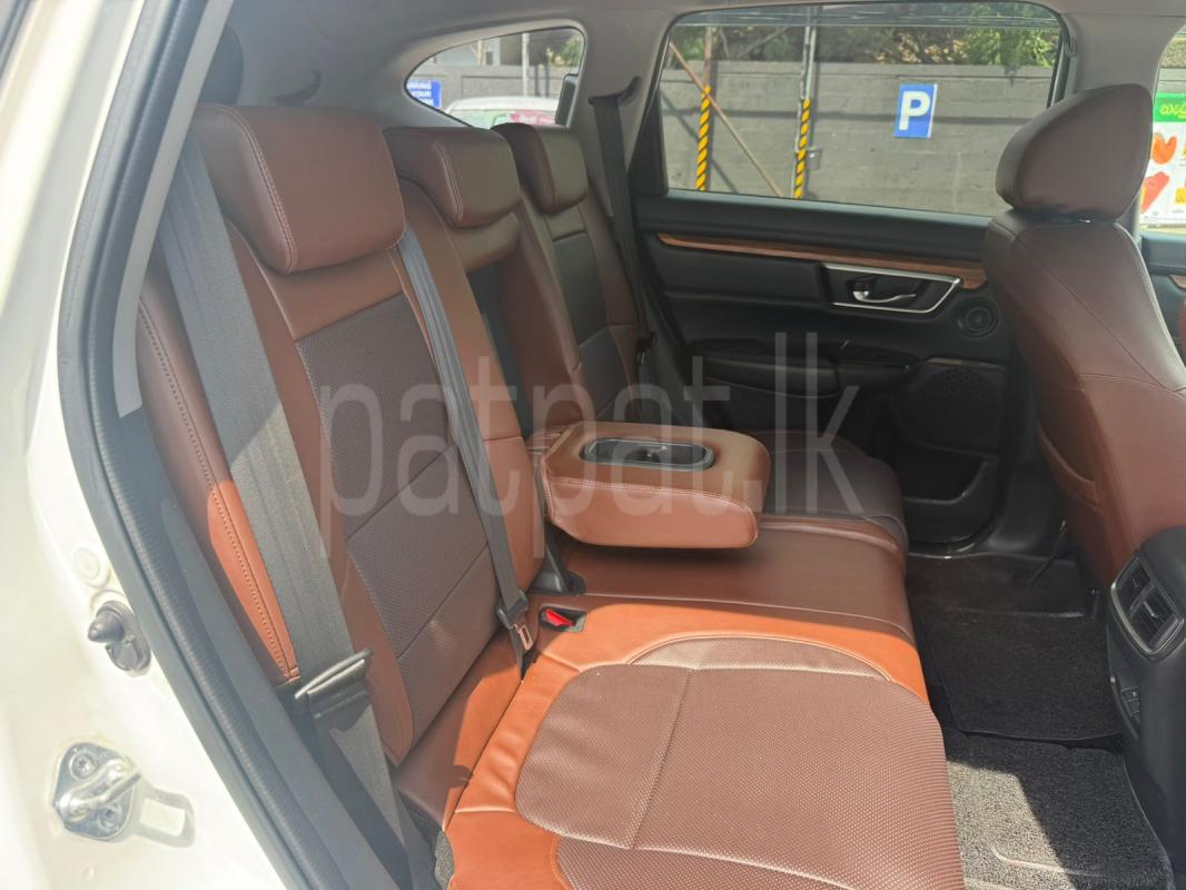 Honda CR V 2018 - பயன்படுத்தப்பட்டது SUV sale in Sri Lanka - patpat.lk