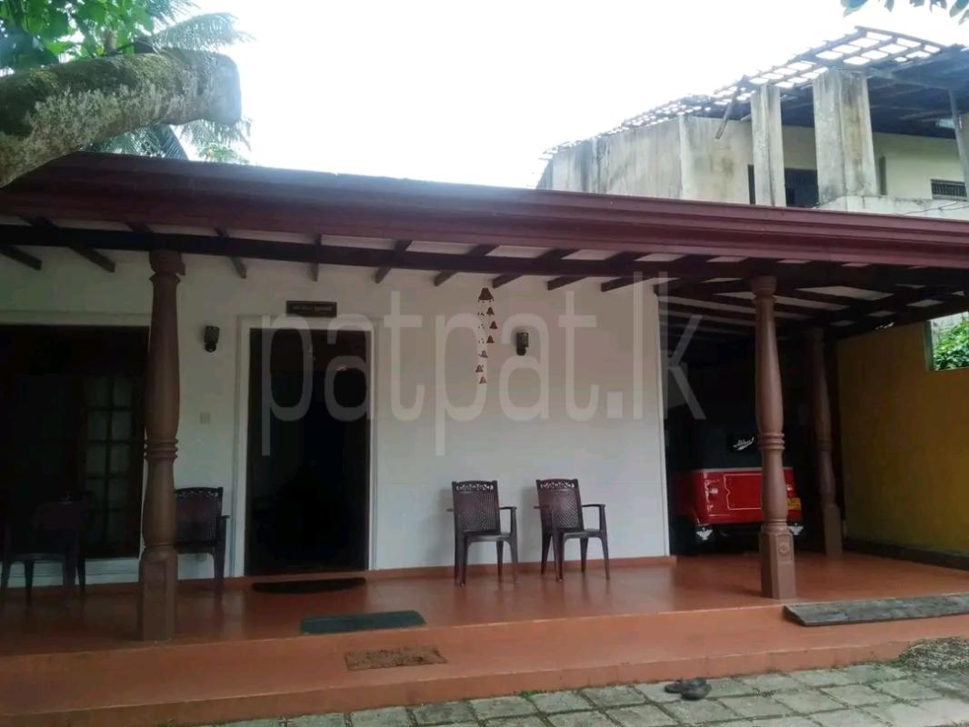 House for Sale in Nittambuwa