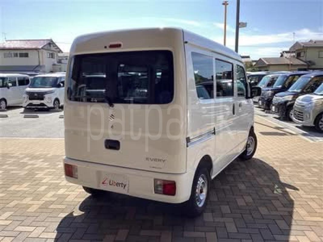 Advertisement image 4