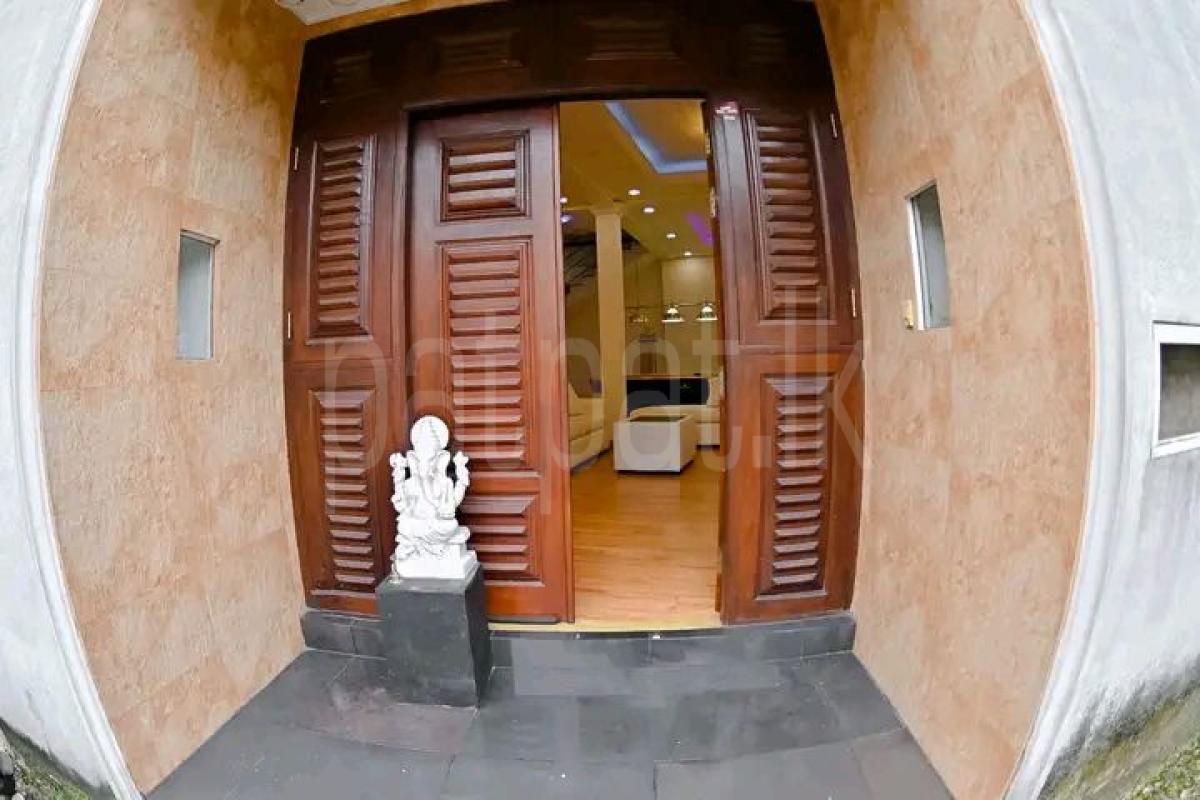 Advertisement image 3