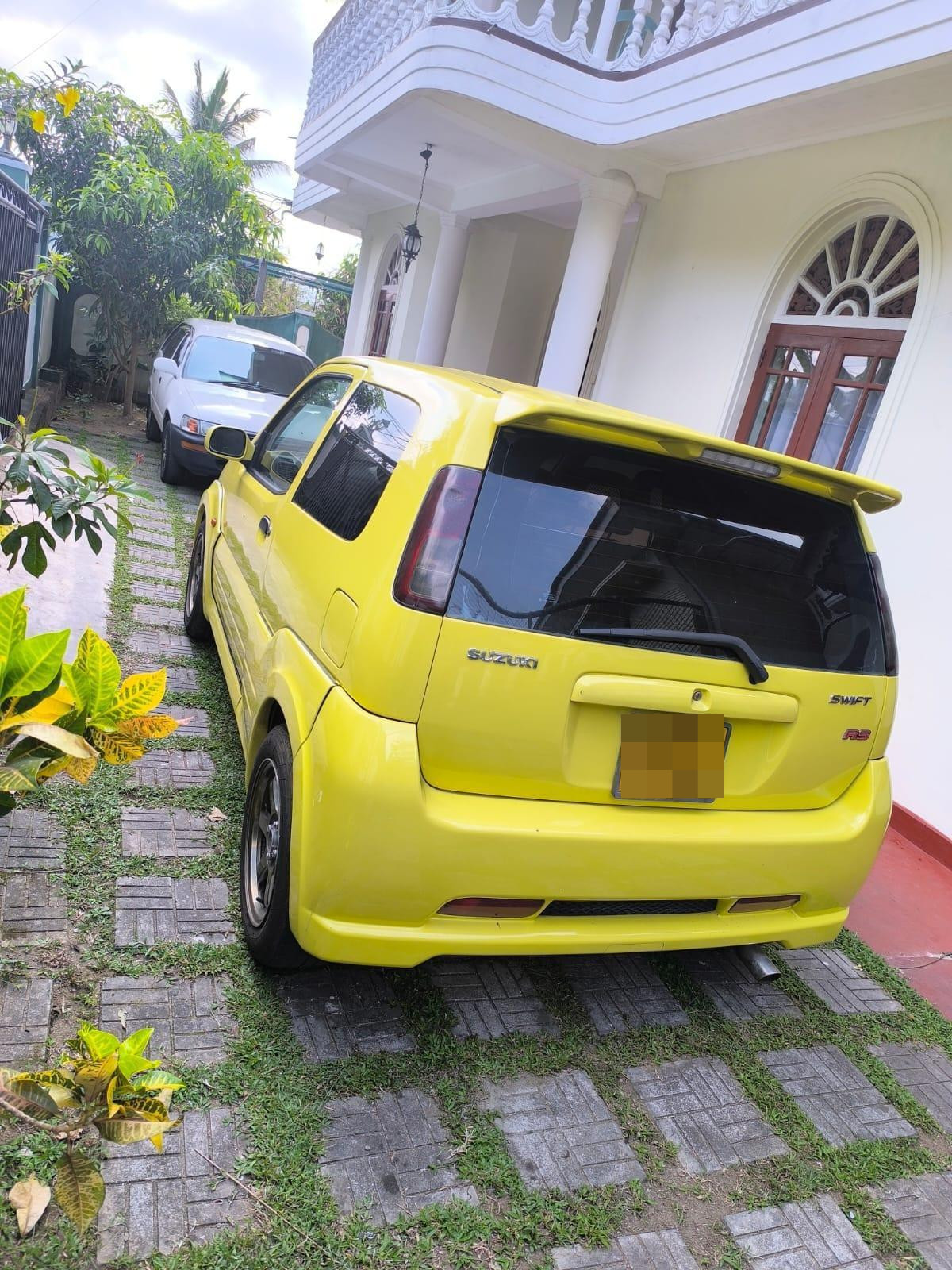 Suzuki Swift 2004 - Used Car sale in Sri Lanka - patpat.lk