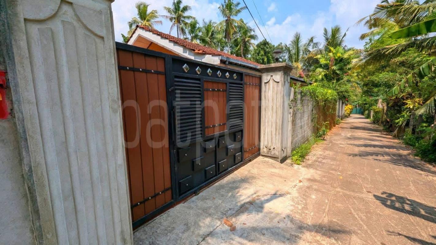 House for Sale in Gampaha ads-image-1