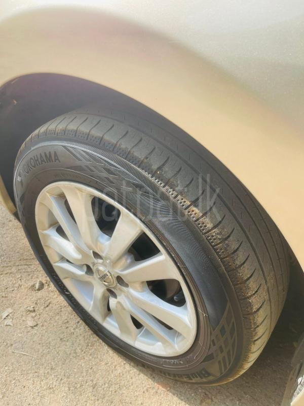 Nissan Tiida 2010 - பயன்படுத்தப்பட்டது கார் sale in Sri Lanka - patpat.lk