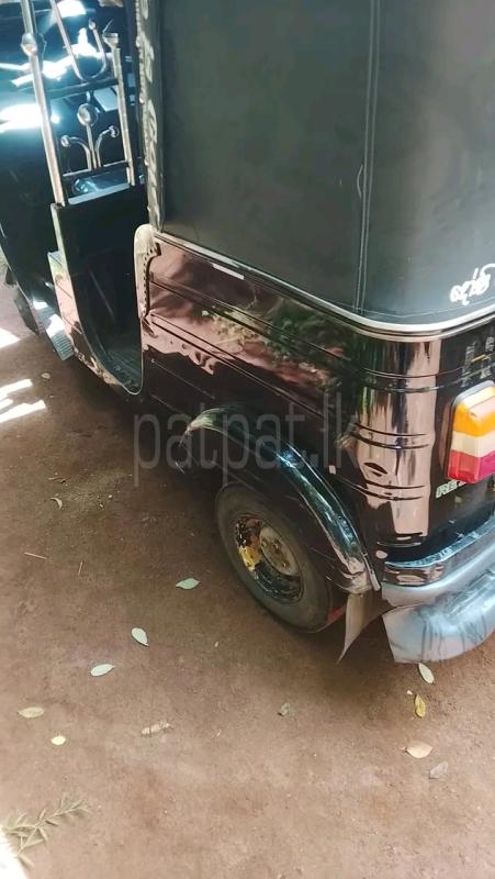 Bajaj Three Wheel 2013 - பயன்படுத்தப்பட்டது முச்சக்கர வண்டி sale in Sri Lanka - patpat.lk
