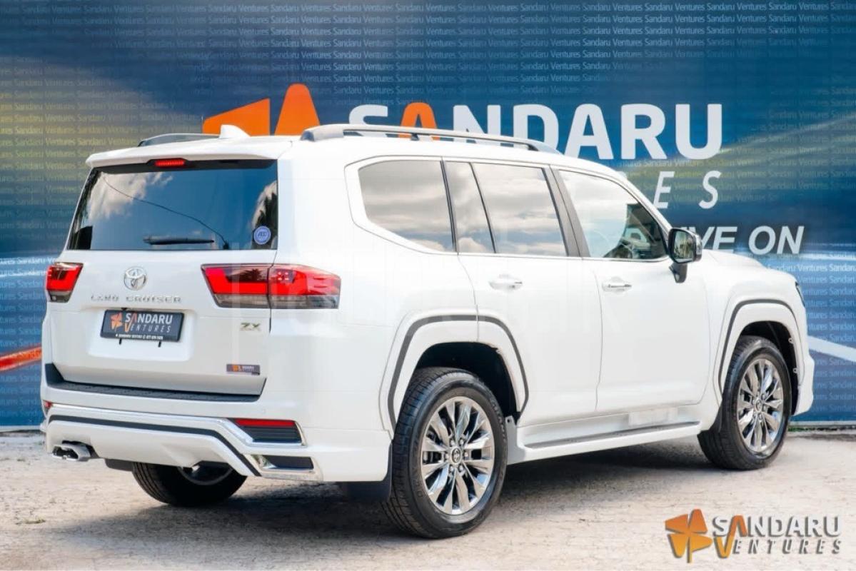 Advertisement image 4