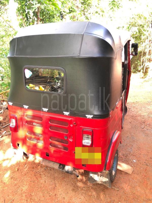 Bajaj Three Wheel 2015 - பயன்படுத்தப்பட்டது முச்சக்கர வண்டி sale in Sri Lanka - patpat.lk