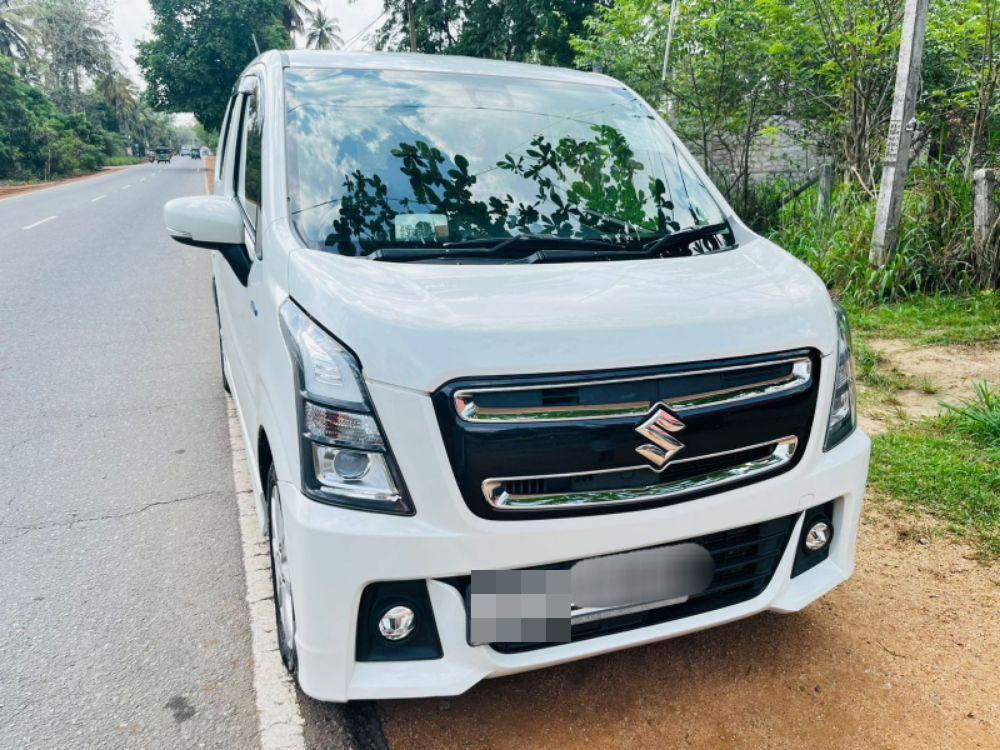 Suzuki Wagon R 2018 - භාවිතා කරන ලද කාර් sale in Sri Lanka - patpat.lk