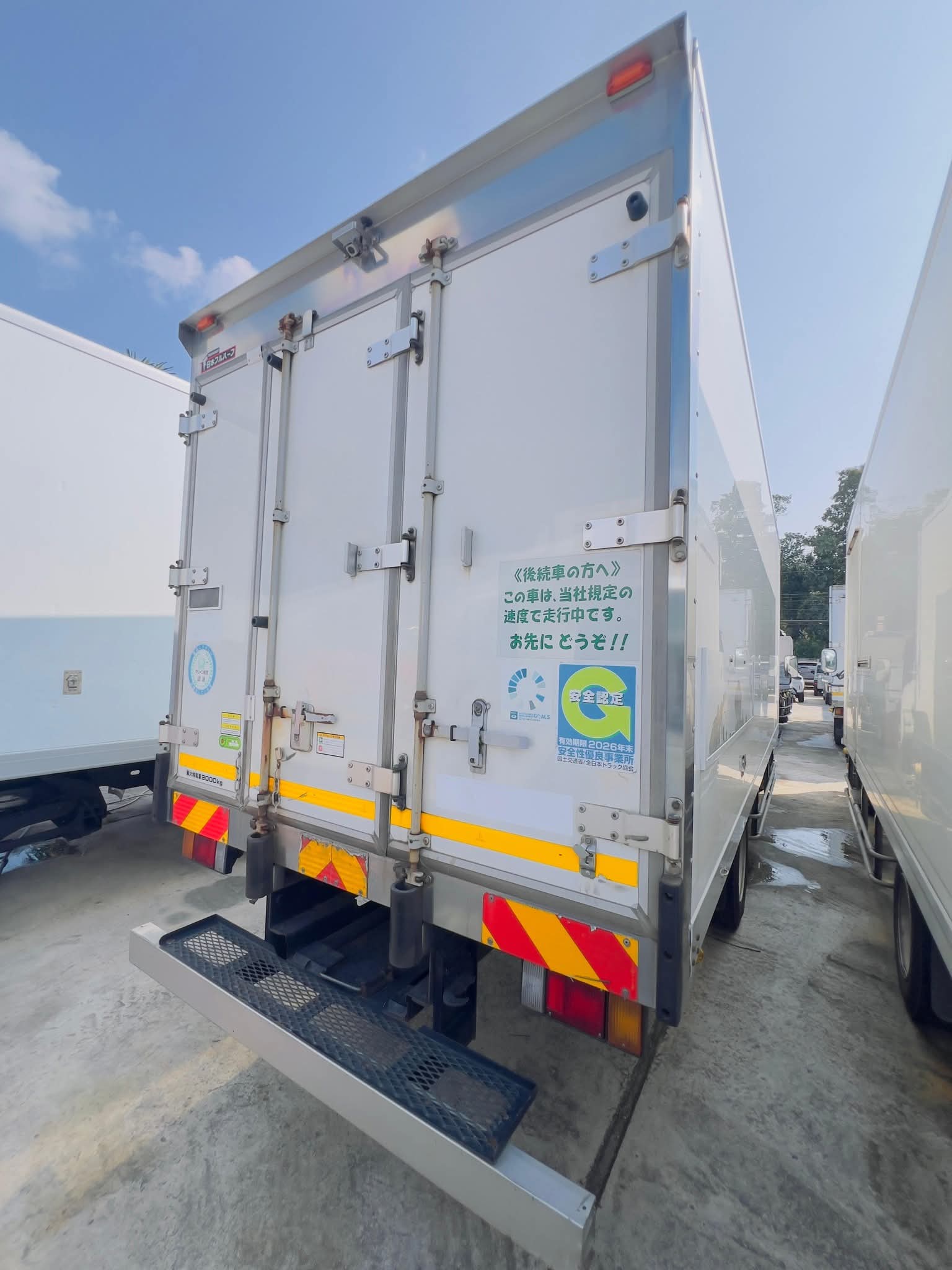 Isuzu ELF 2017 - Brand New Truck sale in Sri Lanka - patpat.lk