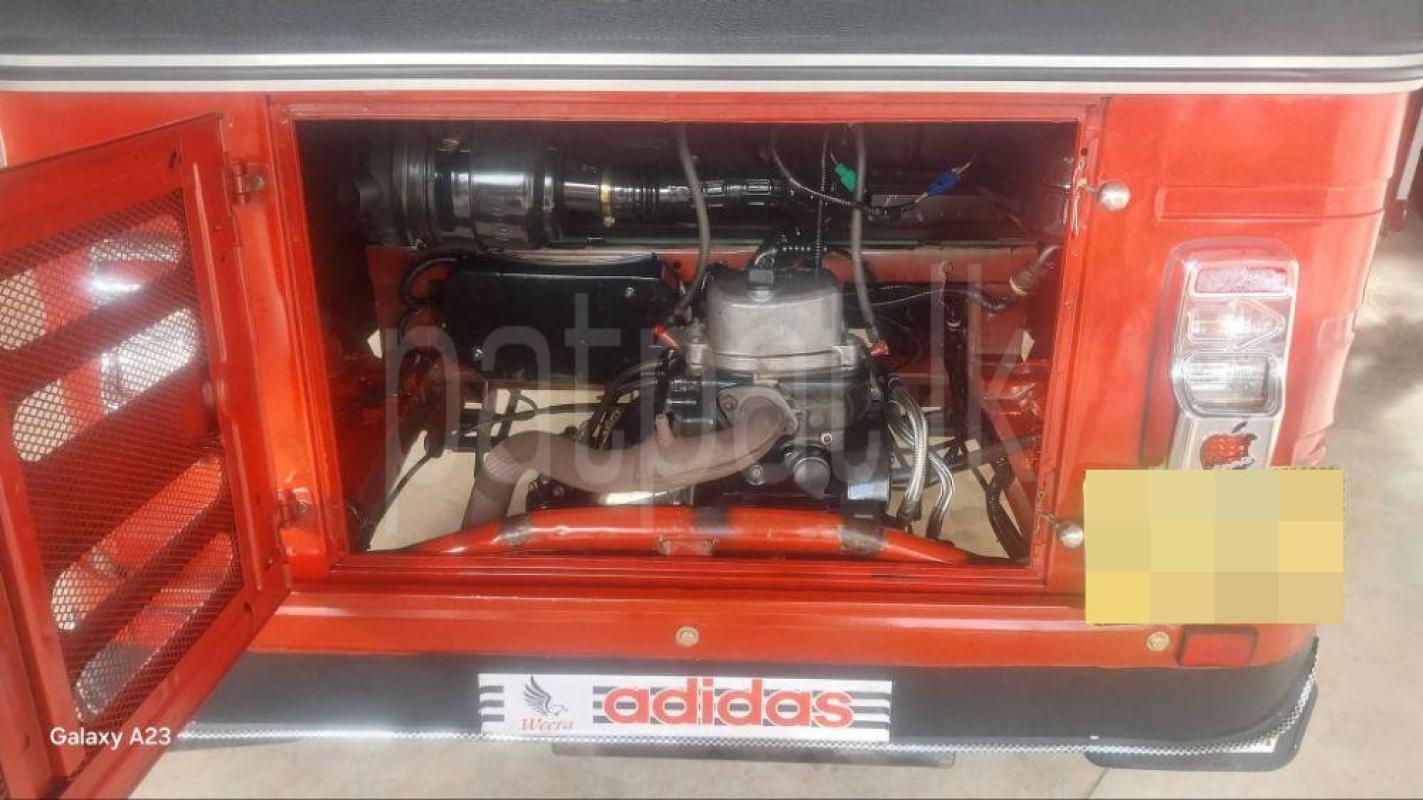 Bajaj Three Wheel 2017 - Reconditioned Three wheeler sale in Sri Lanka - patpat.lk