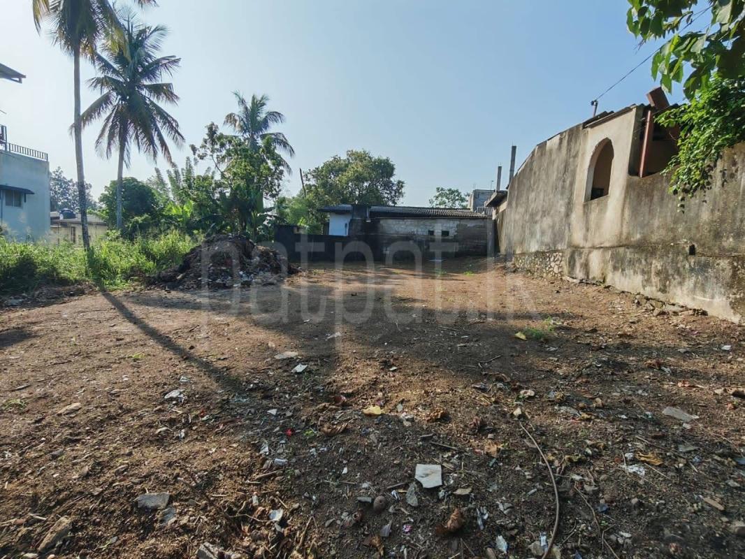 Residential Land for Sale in Talawatugoda