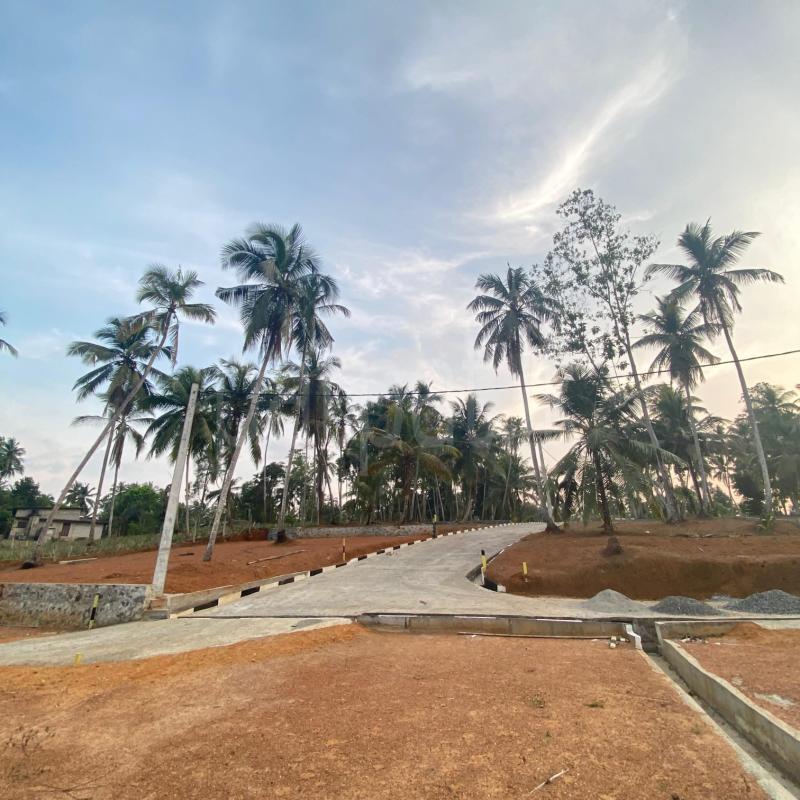 Residential Land for Sale in Kirillawala