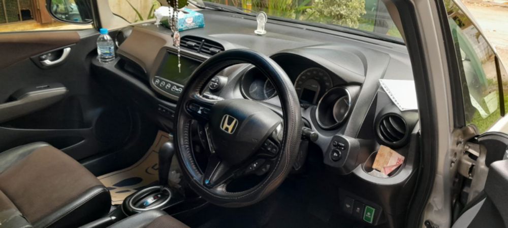 Honda Fit 2012 - பயன்படுத்தப்பட்டது கார் sale in Sri Lanka - patpat.lk