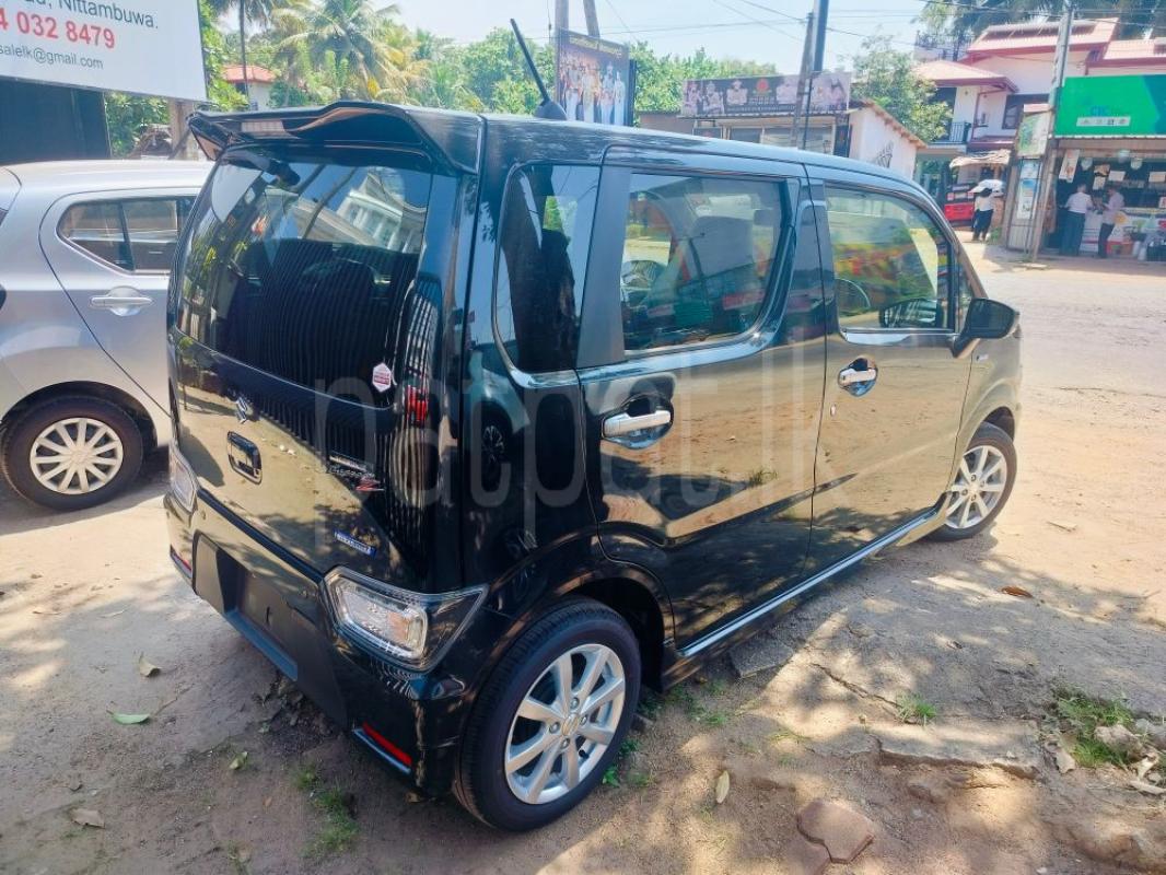 Advertisement image 4