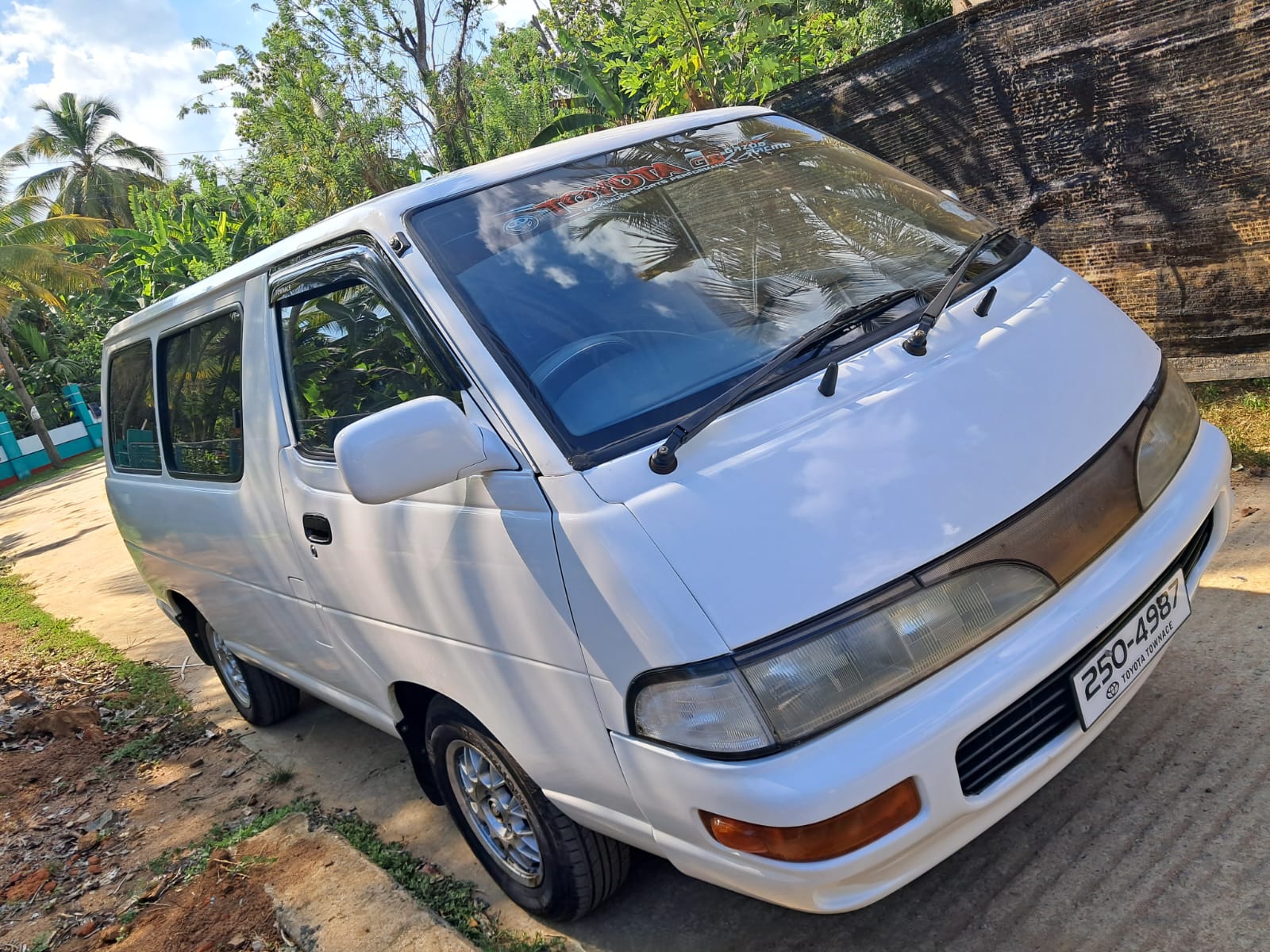 Toyota TownAce 1992 ads-image-1