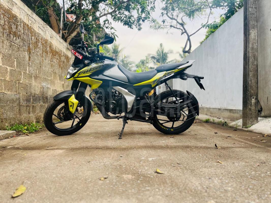 Bajaj Pulsar 2025 - Used Bike sale in Sri Lanka - patpat.lk