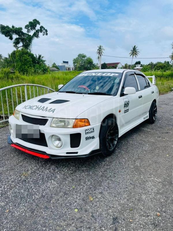 Mitsubishi Lancer 2002 - භාවිතා කරන ලද කාර් sale in Sri Lanka - patpat.lk