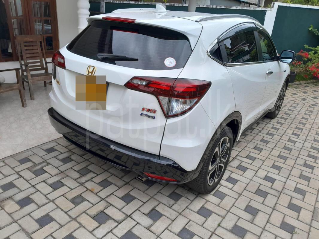 Honda Vezel 2015 - பயன்படுத்தப்பட்டது SUV sale in Sri Lanka - patpat.lk