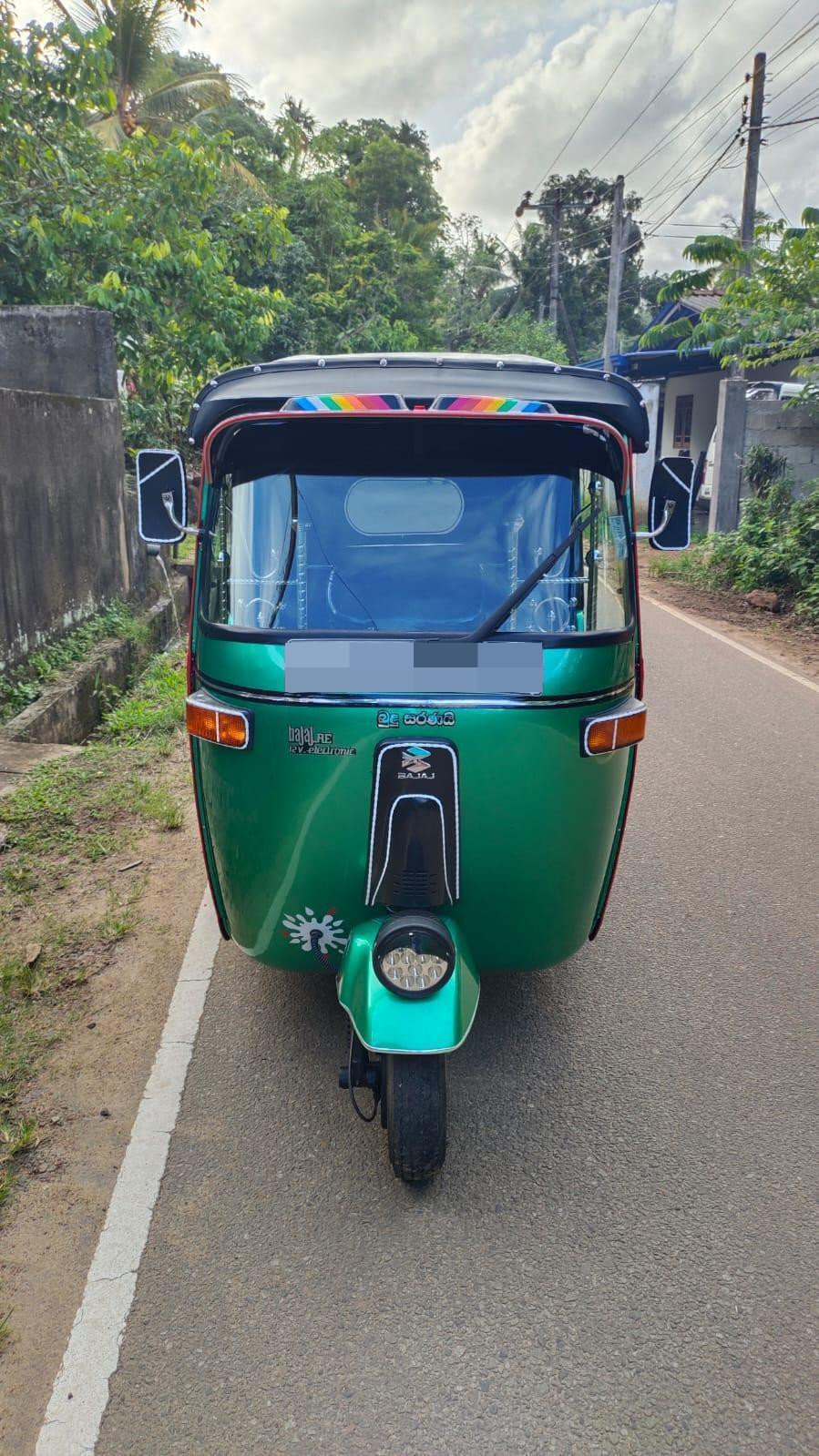 Bajaj 2 stroke 2006 - பயன்படுத்தப்பட்டது முச்சக்கர வண்டி sale in Sri Lanka - patpat.lk