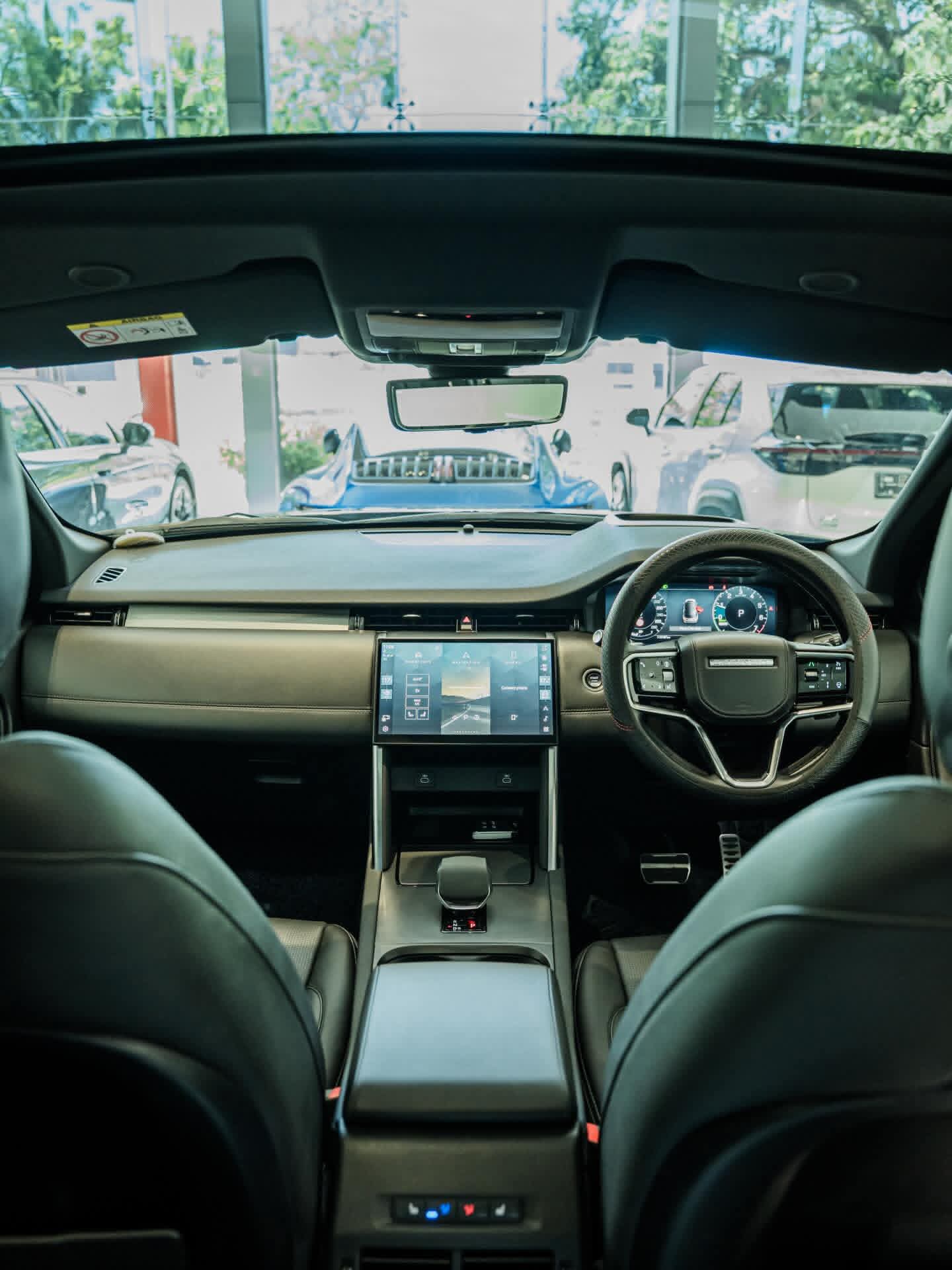 Land Rover Discovery 2024 - Brand New SUV sale in Sri Lanka - patpat.lk