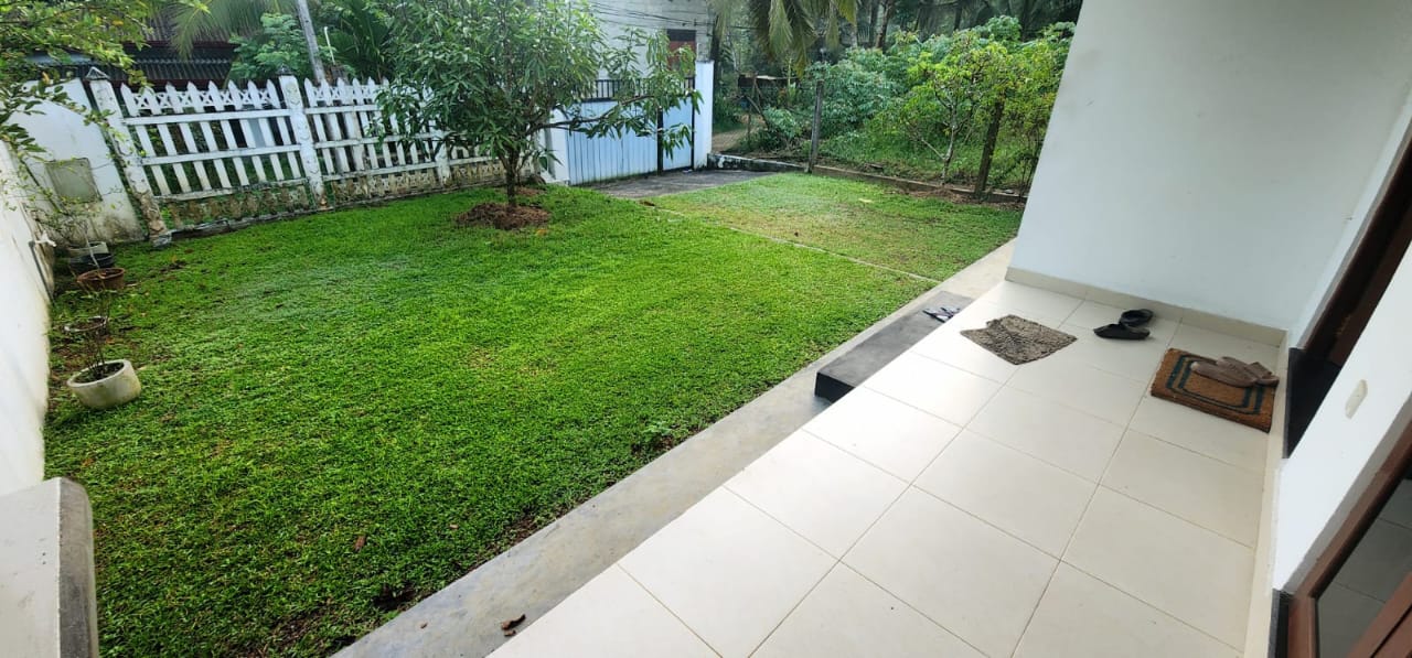 House for Sale in Athurugiriya