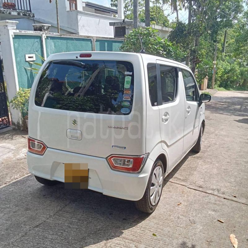 Suzuki Wagon R 2017 - භාවිතා කරන ලද කාර් sale in Sri Lanka - patpat.lk
