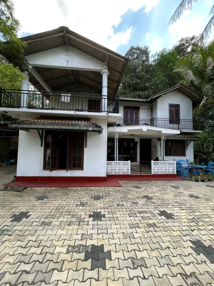 House for Sale in Doluwa