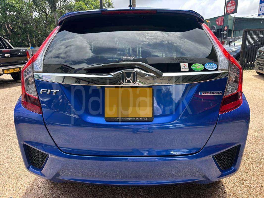 Honda Fit 2013 - பயன்படுத்தப்பட்டது கார் sale in Sri Lanka - patpat.lk