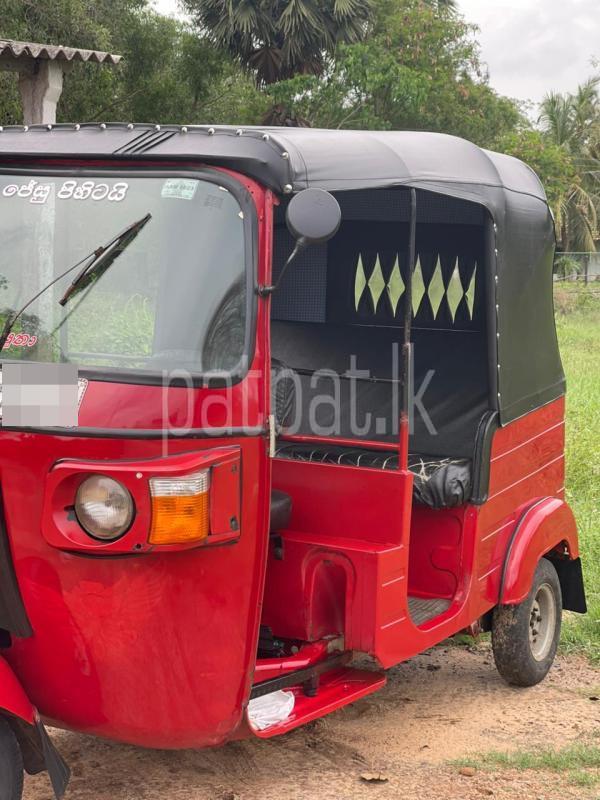 Bajaj Three Wheel 2013 - பயன்படுத்தப்பட்டது முச்சக்கர வண்டி sale in Sri Lanka - patpat.lk