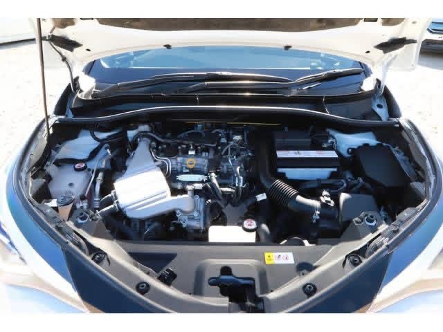 Toyota CHR 2023 - பயன்படுத்தப்பட்டது SUV sale in Sri Lanka - patpat.lk