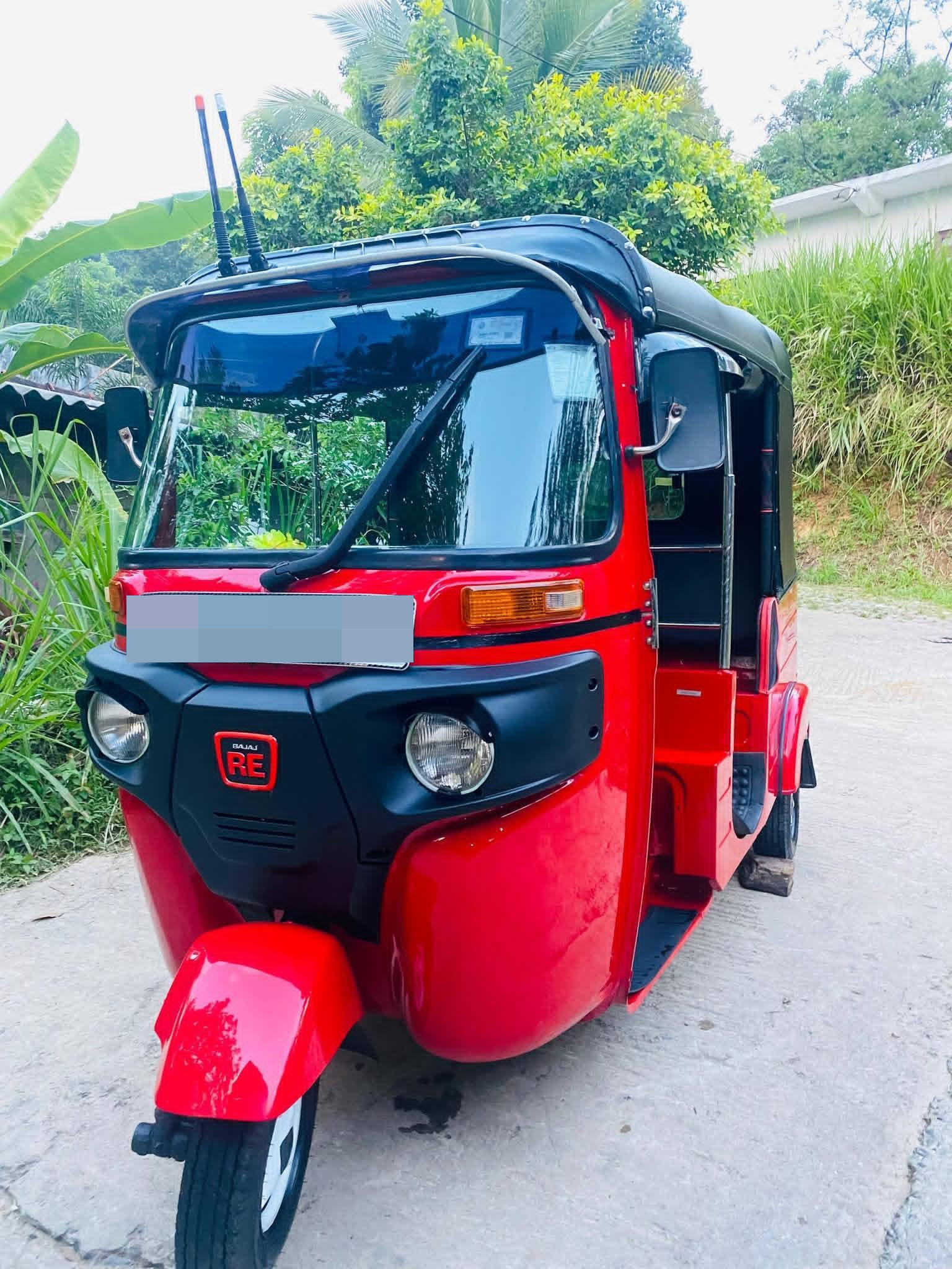 Bajaj Three Wheel 2016 - භාවිතා කරන ලද ත්‍රිරෝද රථය sale in Sri Lanka - patpat.lk