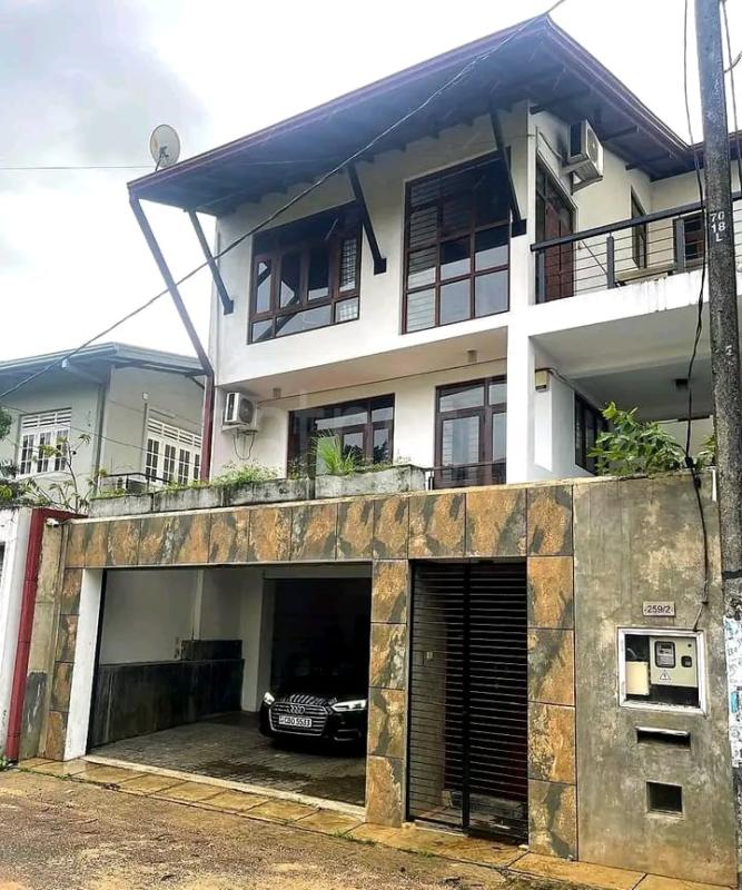 Advertisement image 6