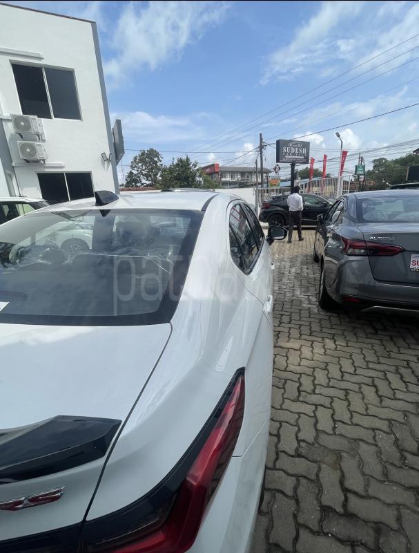 Advertisement image 1