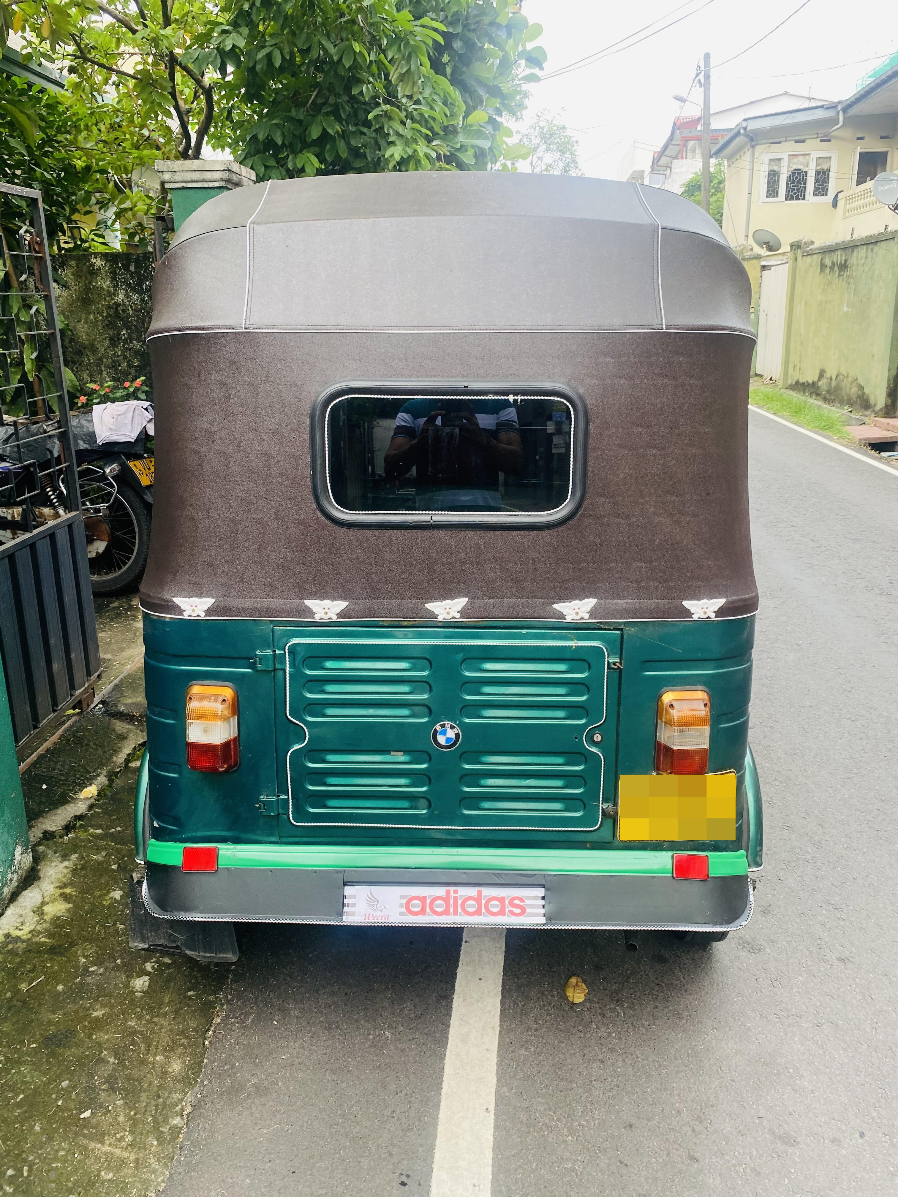 Bajaj 2 stroke 2005 - பயன்படுத்தப்பட்டது முச்சக்கர வண்டி sale in Sri Lanka - patpat.lk