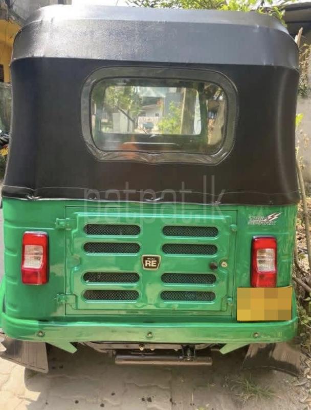 Bajaj 4 stroke 2018 - பயன்படுத்தப்பட்டது முச்சக்கர வண்டி sale in Sri Lanka - patpat.lk