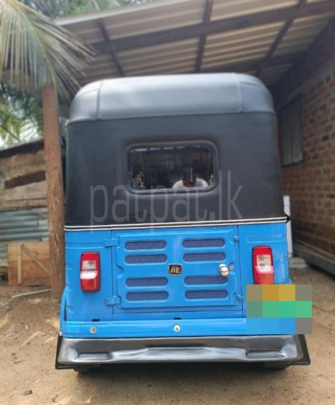 Bajaj Three Wheel 2017 - பயன்படுத்தப்பட்டது முச்சக்கர வண்டி sale in Sri Lanka - patpat.lk