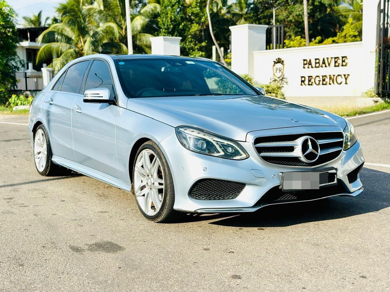 Mercedes Benz E300 2014 - பயன்படுத்தப்பட்டது கார் sale in Sri Lanka - patpat.lk