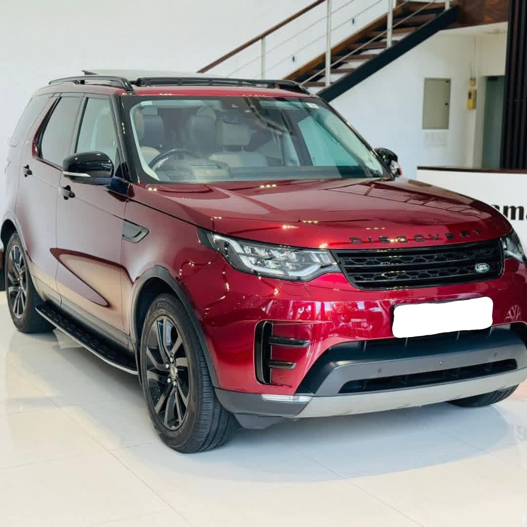 Land Rover Discovery 2017 ads-image-1