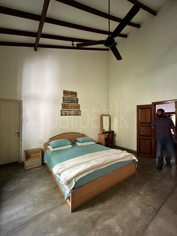 House for Sale in Slave Island (Colombo 02)