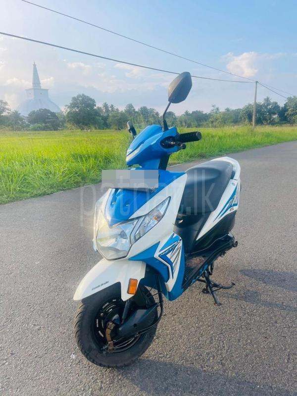 Advertisement image 1