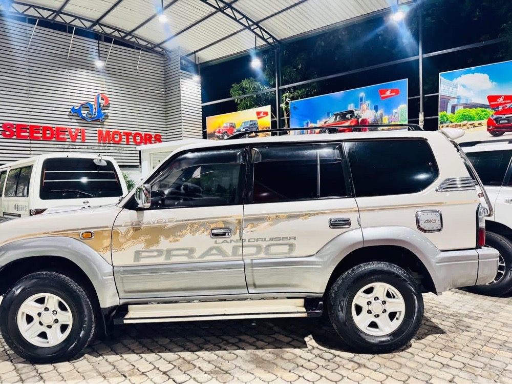 Toyota Land Cruiser Prado 2005 - Used SUV sale in Sri Lanka - patpat.lk