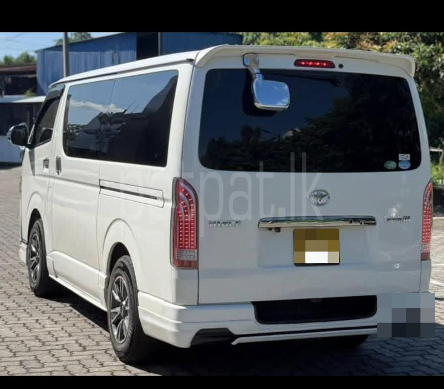Toyota Hiace 2016 - பயன்படுத்தப்பட்டது வேன் sale in Sri Lanka - patpat.lk