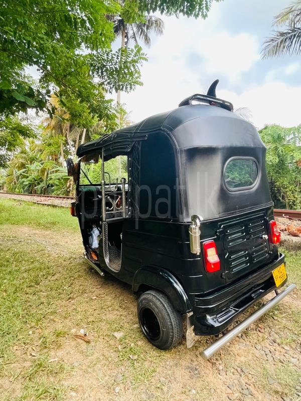 Bajaj 4 stroke 2010 - භාවිතා කරන ලද ත්‍රිරෝද රථය sale in Sri Lanka - patpat.lk