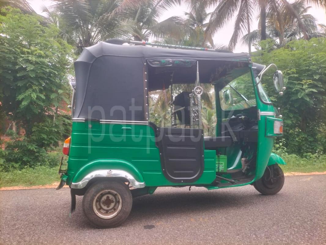Bajaj 4 stroke 2012 - Used Three wheeler sale in Sri Lanka - patpat.lk