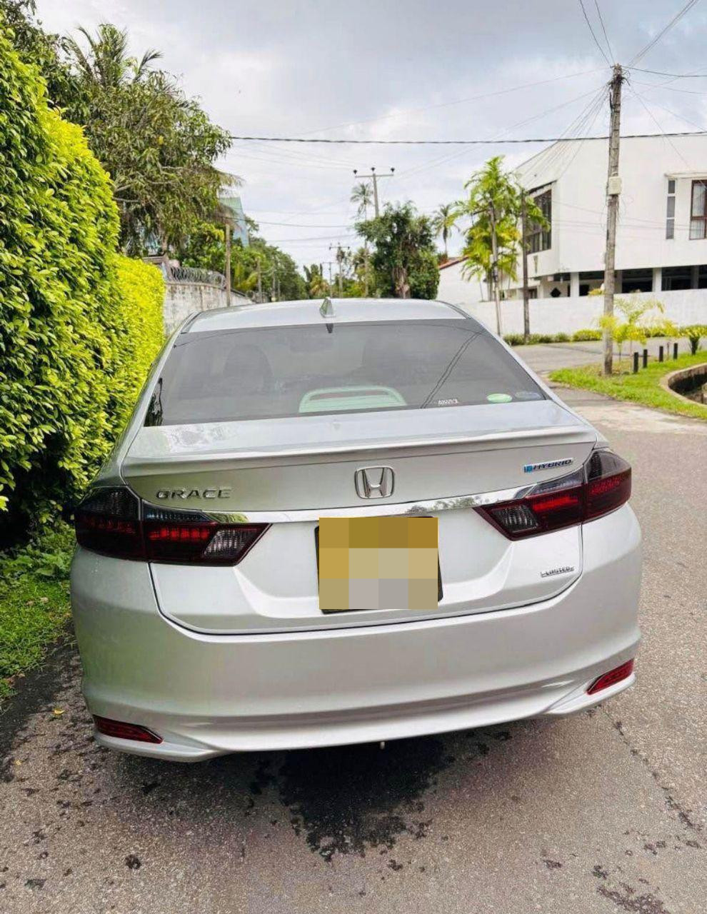 Honda Grace 2016 - Used Car sale in Sri Lanka - patpat.lk