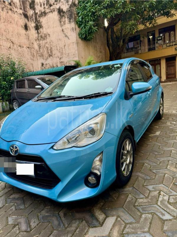 Toyota Aqua 2015 - பயன்படுத்தப்பட்டது கார் sale in Sri Lanka - patpat.lk
