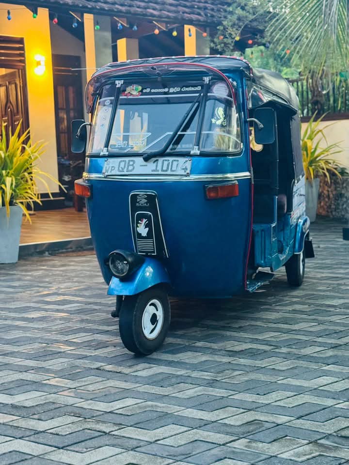 Bajaj Three Wheel 2005 - பயன்படுத்தப்பட்டது முச்சக்கர வண்டி sale in Sri Lanka - patpat.lk