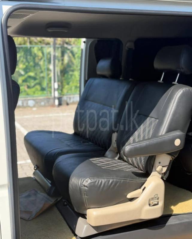 Toyota Hiace 2016 - பயன்படுத்தப்பட்டது வேன் sale in Sri Lanka - patpat.lk