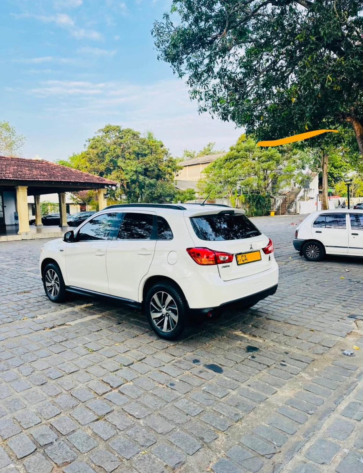 Mitsubishi Outlander ASX Jeep for Rent- Colombo