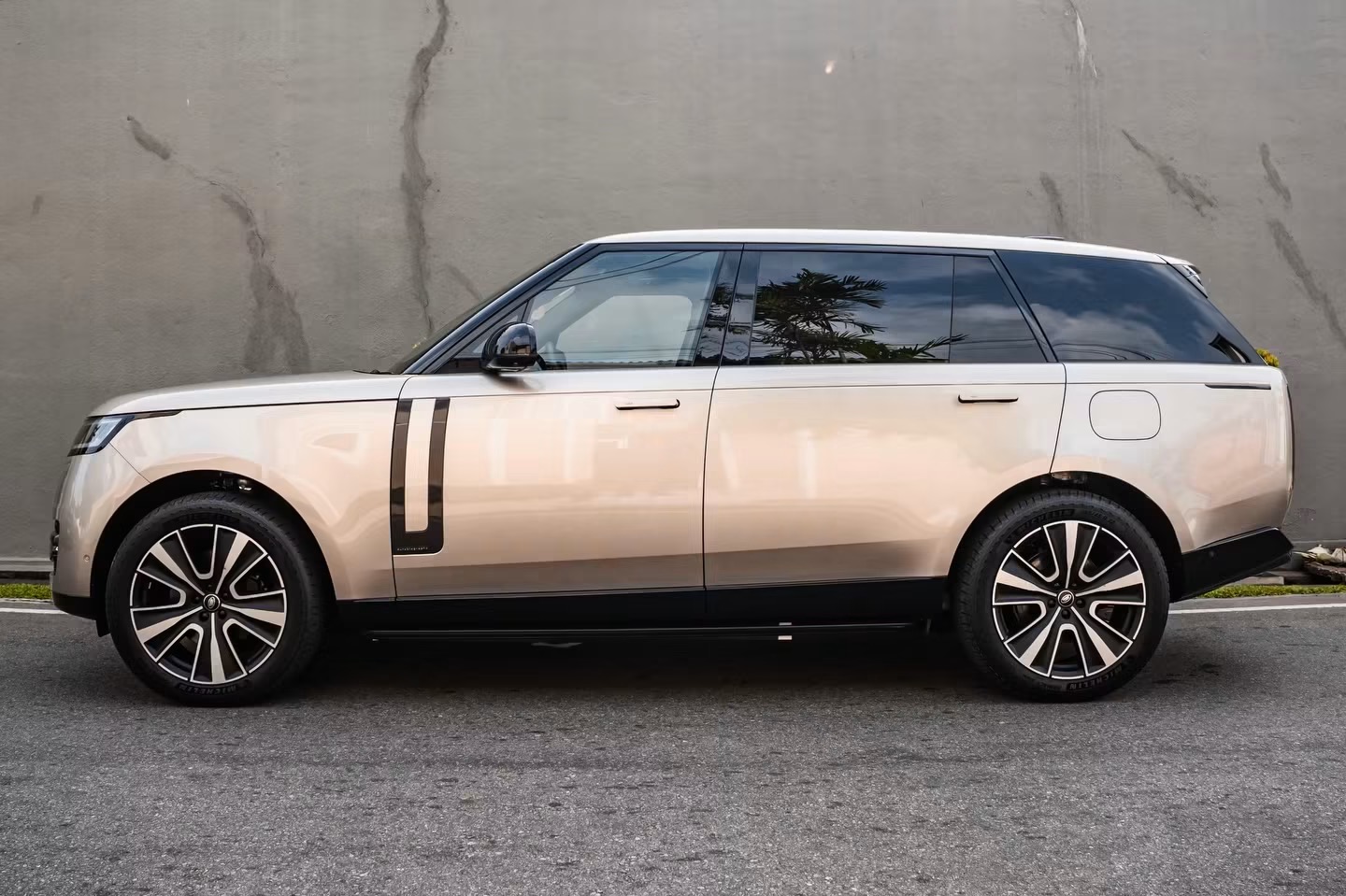 Land Rover Range Rover 2025 - சான்றளிக்கப்பட்டது SUV sale in Sri Lanka - patpat.lk