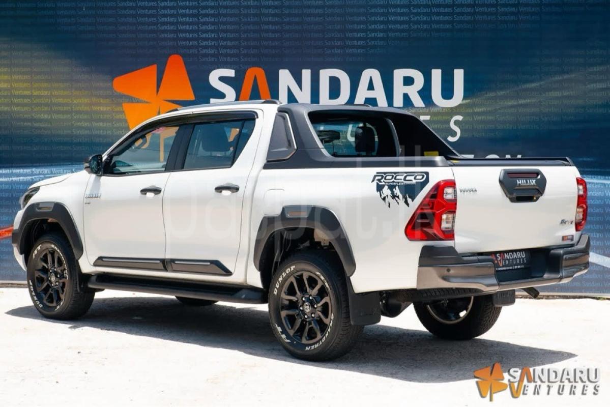 Advertisement image 6